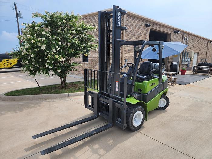 Used 2015 Clark C30L