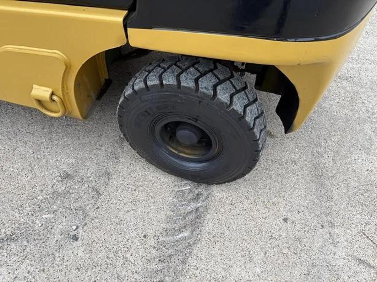 Used 2017 Yale GTP060MX