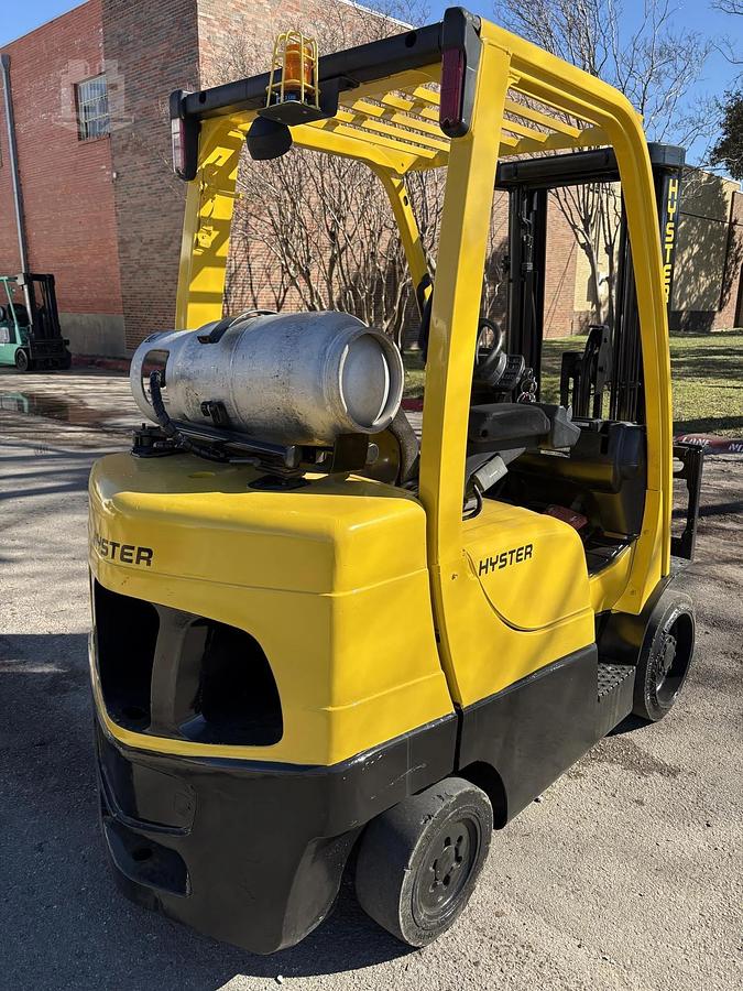 Refurbished 2008 Hyster S70FT