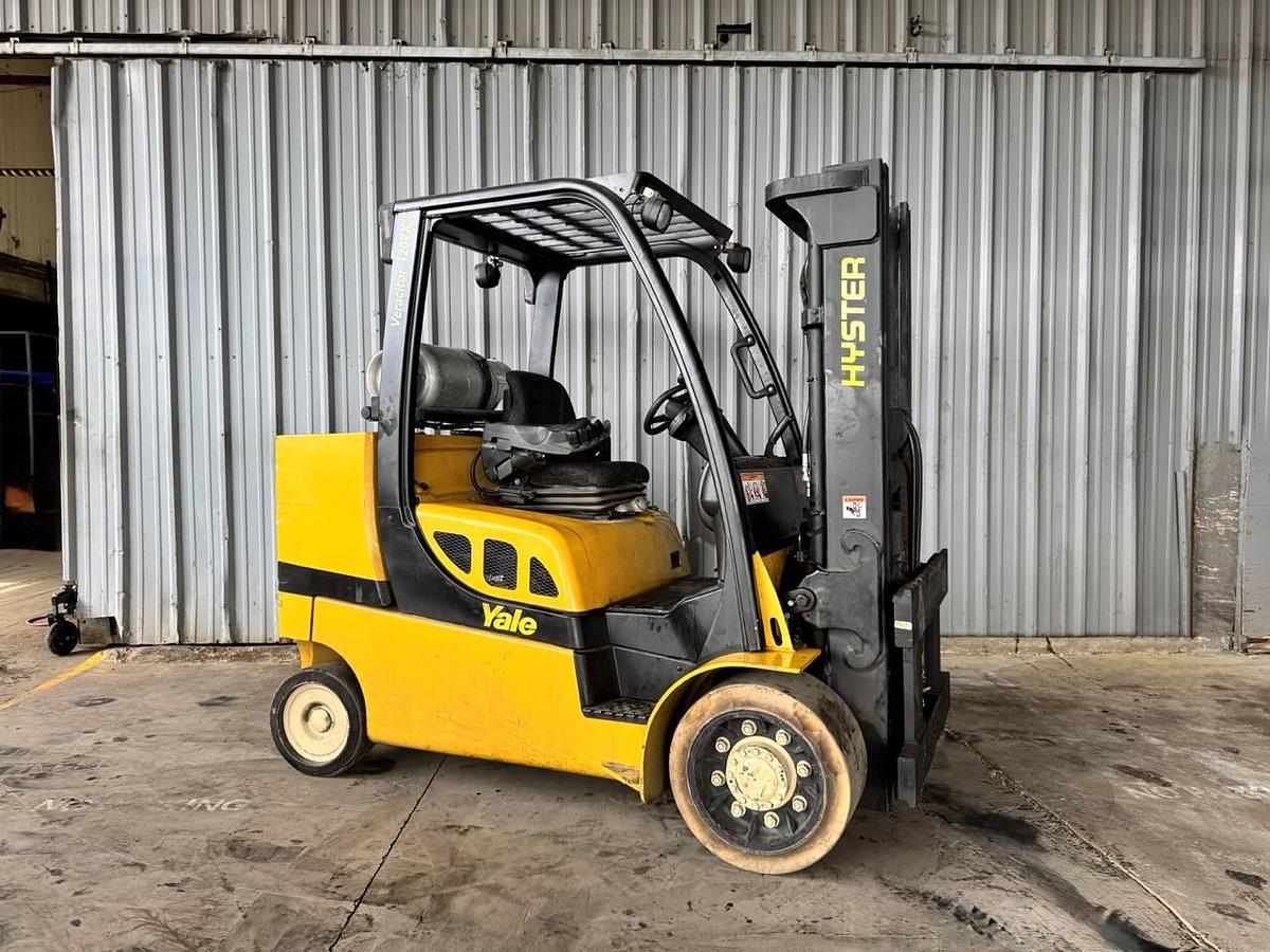 Used 2015 YALE GLC120VX W/ PAPER ROLL CLAMP