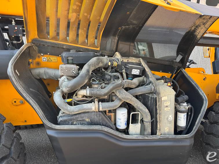 Used 2015 JCB 514-56