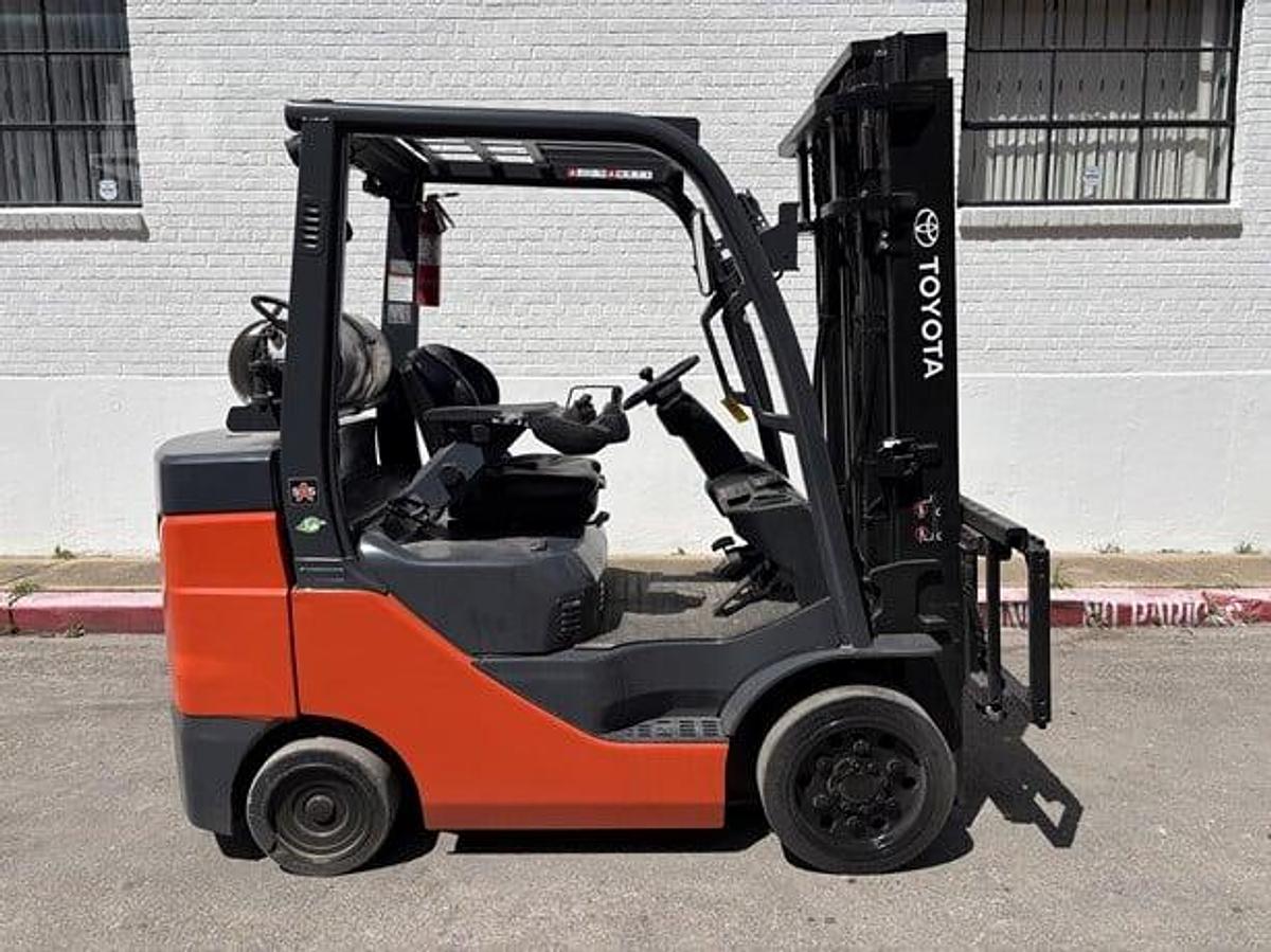 Used 2022 Toyota 8FGCU32