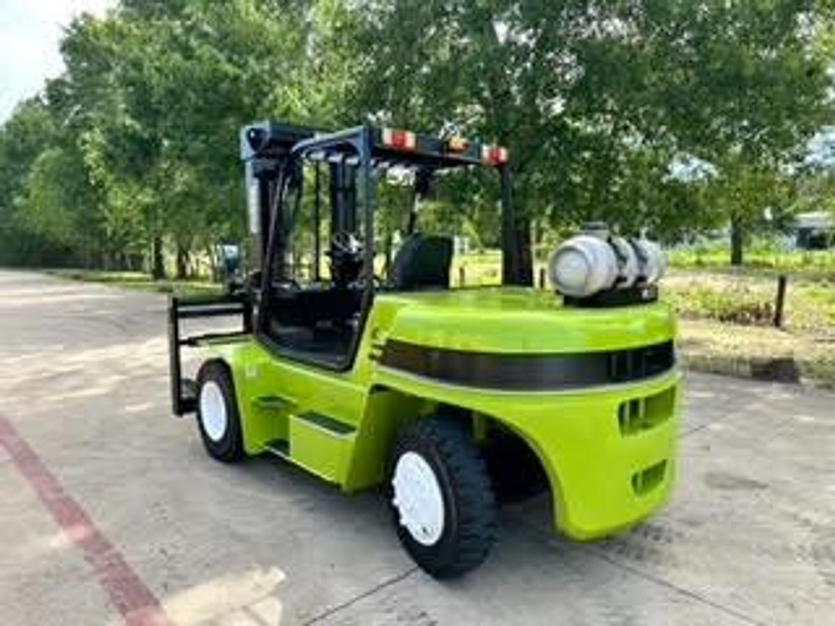 Refurbished 201 Clark  C70 - LOW HOURS!