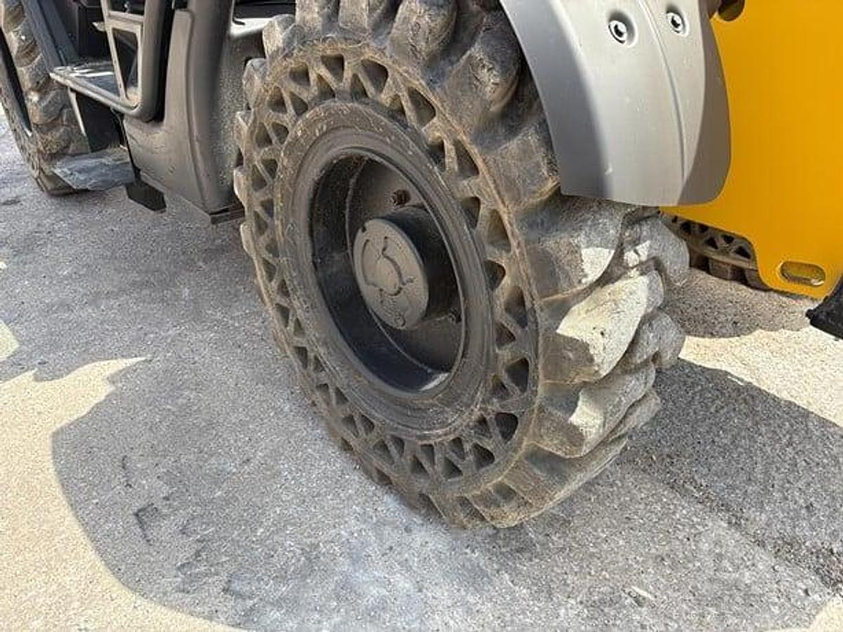 Used 2015 JCB 509-42