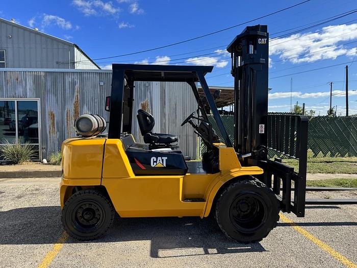 Refurbished 2001 CAT / Mitsubishi FG40K