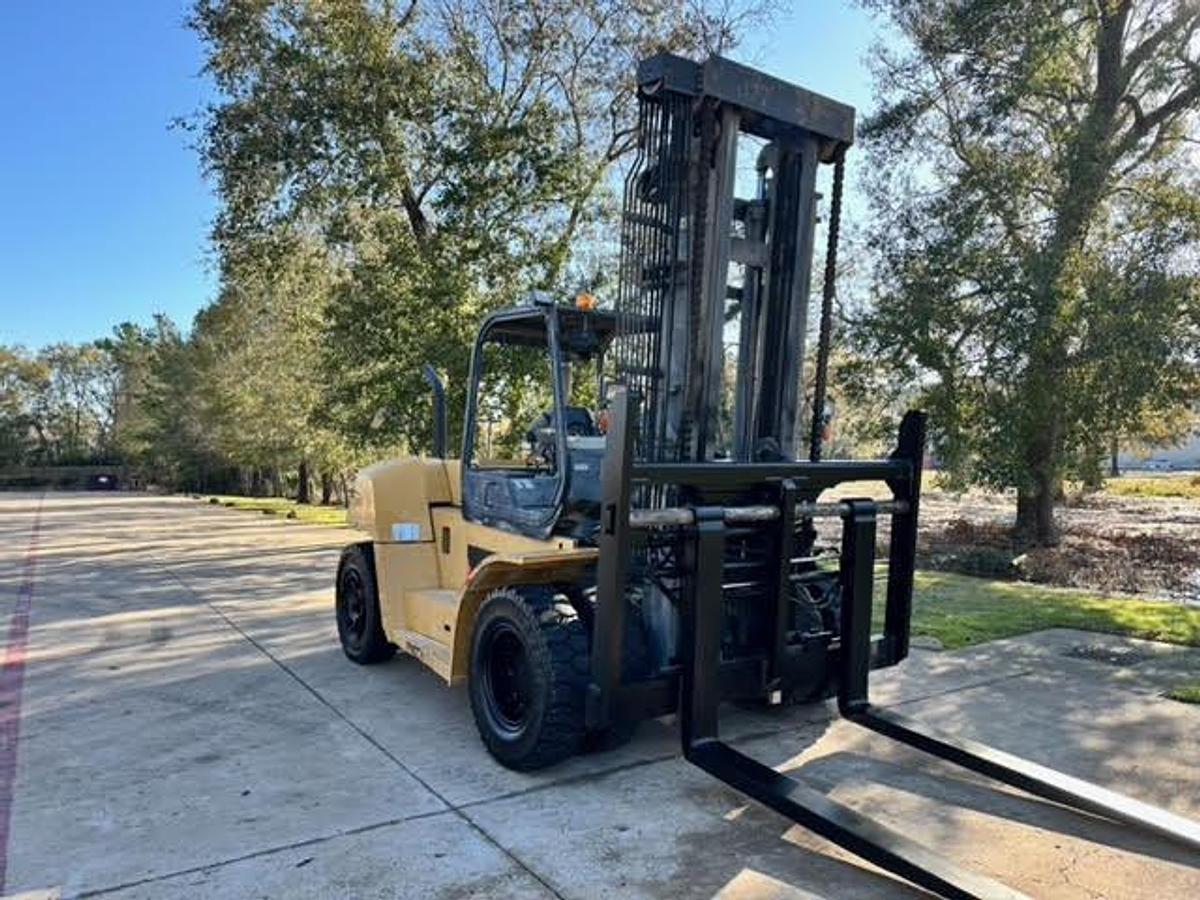 Refurbished 2007 CAT P33000