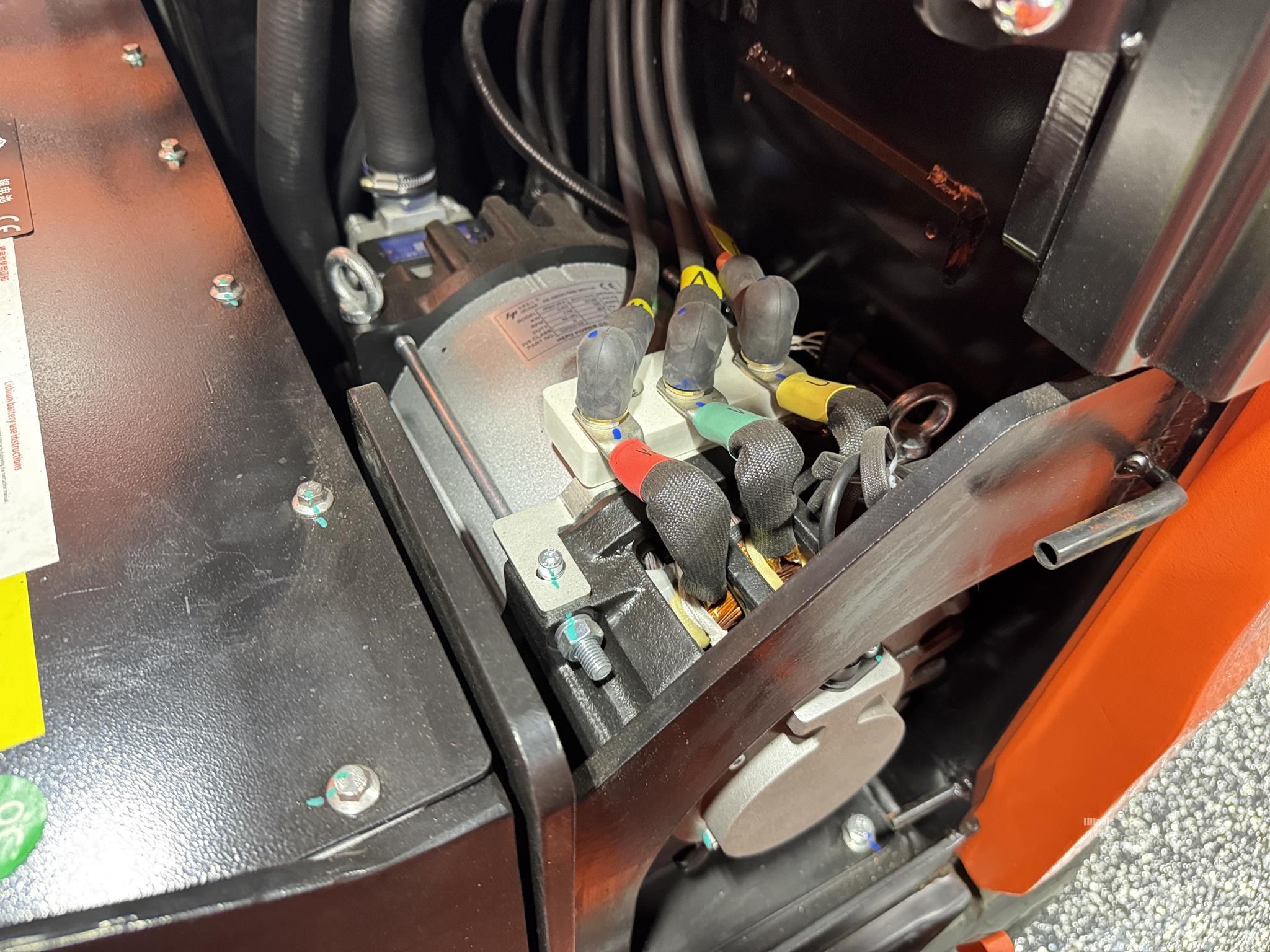 2027 VIPER FB25V