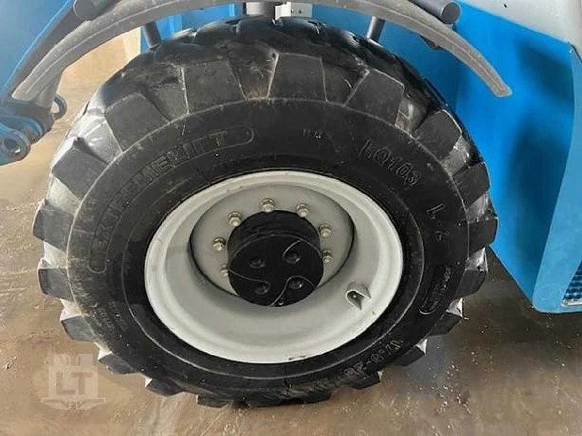 Used 2013 Genie GTH1544