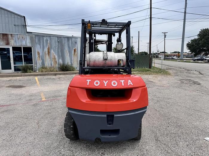 Used Reconditioned: 2002 Toyota 7FGU35