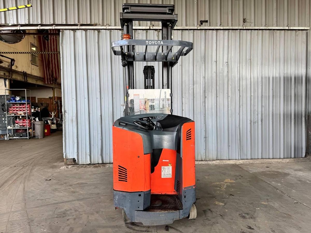Used 2015 Toyota 9BRU23 Reach Truck - 271" Lift