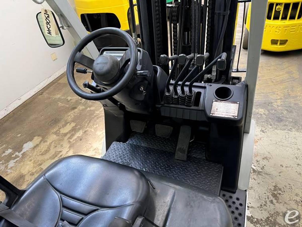 Used 2017 Nissan CF60