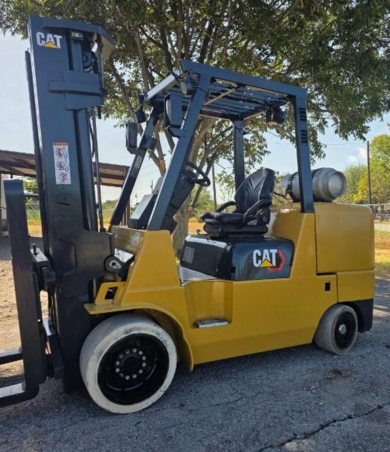 Refurbished WOW! 2007 CAT/MITSUBISHI FGC55K - 12K LBS.