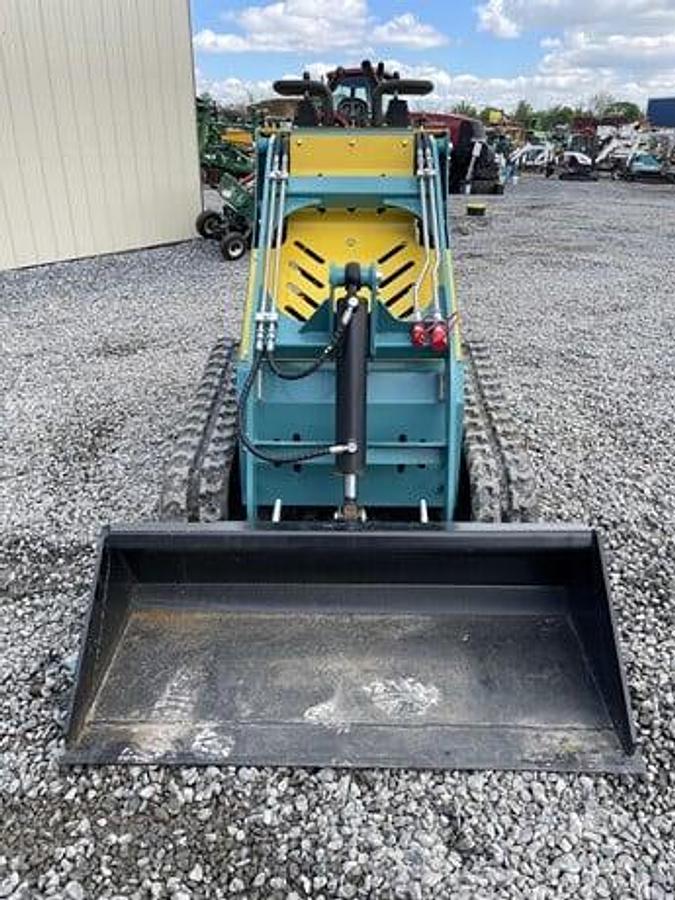 Used 2024 MachPro MP-S300