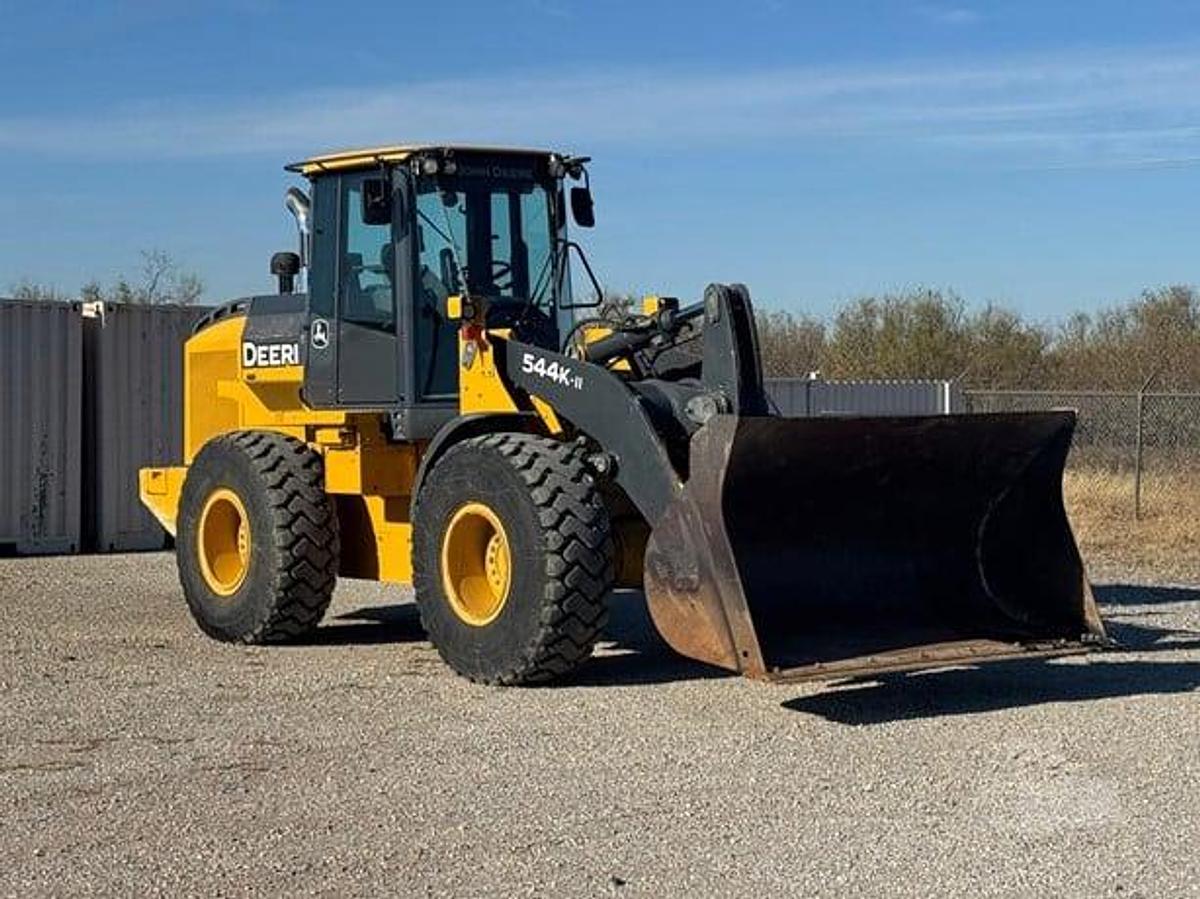 Used 2018 DEERE 544KII