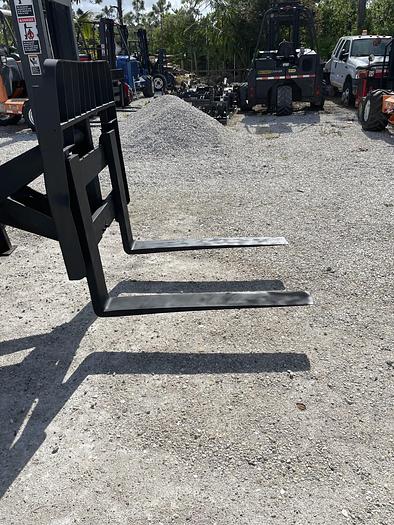 Used 2012 Moffett M 55.4P Piggyback