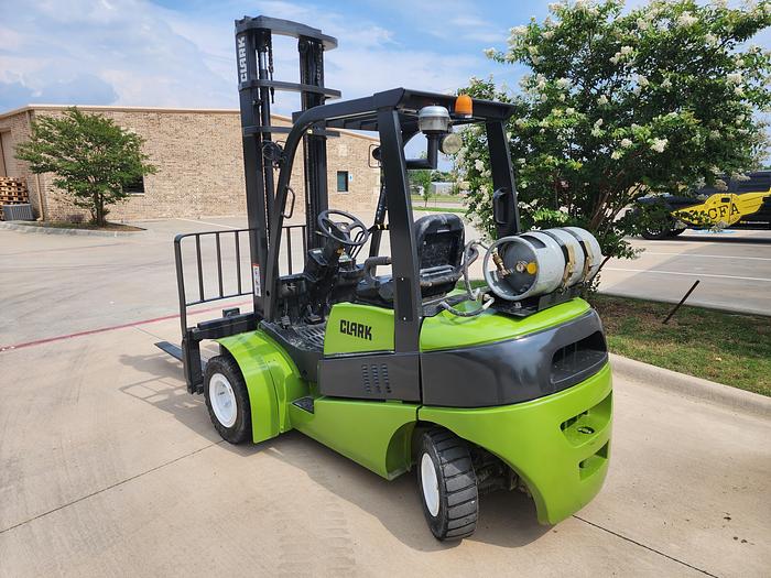 Used 2015 Clark C30L