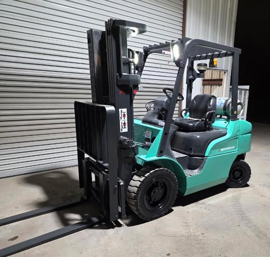 Refurbished 2017 Mitsubishi FG25N