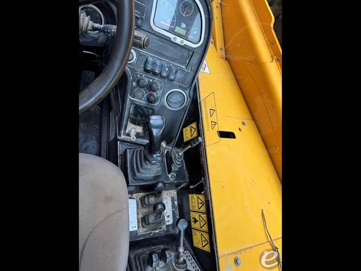 Used 2015 JCB 514-56