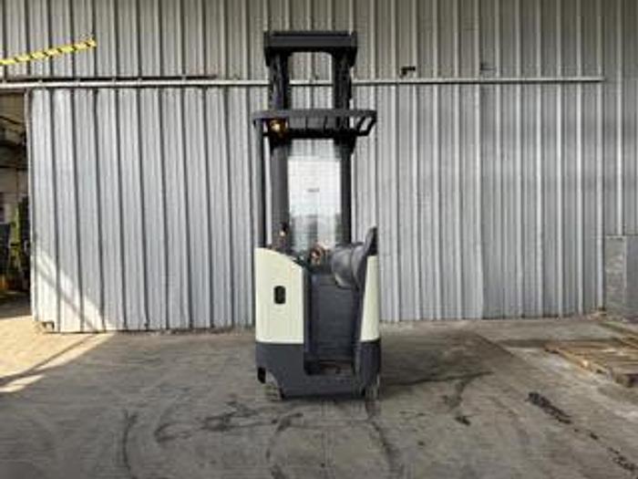 Used 2011 Crown RR5725-45