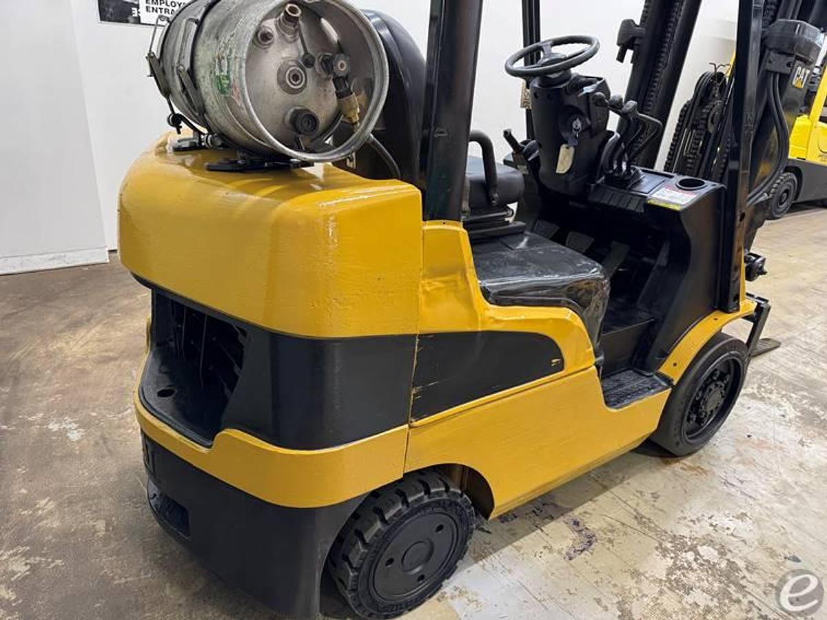 Used 2005 CAT C5000