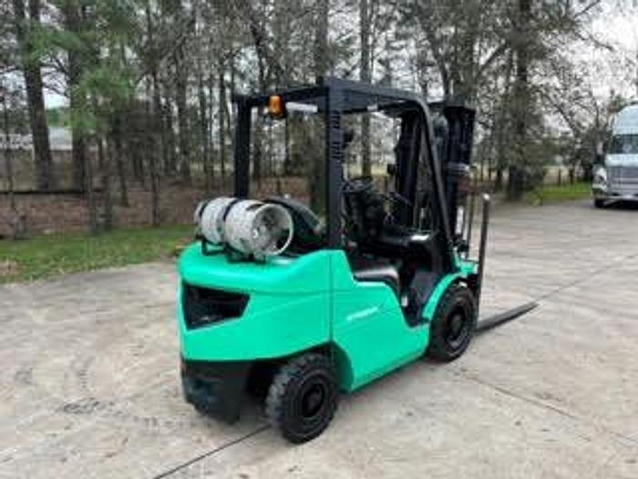 Used 2013 Mitsubishi FG25N
