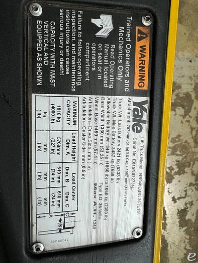 Refurbished Like New, Ready to go! 2011 Yale Reach Truck