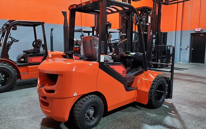 2023 Viper FD35 Diesel Forklift (Dual Drive)