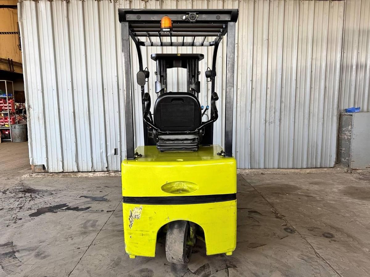 Used 2015 Clark TMX15