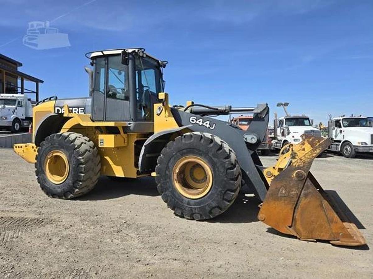 Used 2007 DEERE 644J
