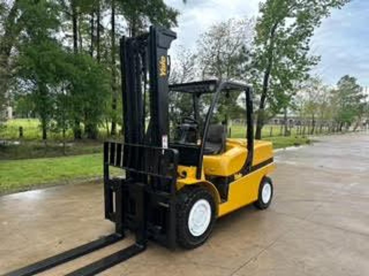 Used 2017 Yale GDP110VX