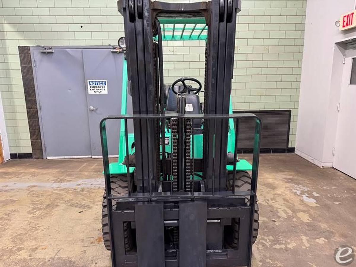 Refurbished 2020 Mitsubishi FG30K