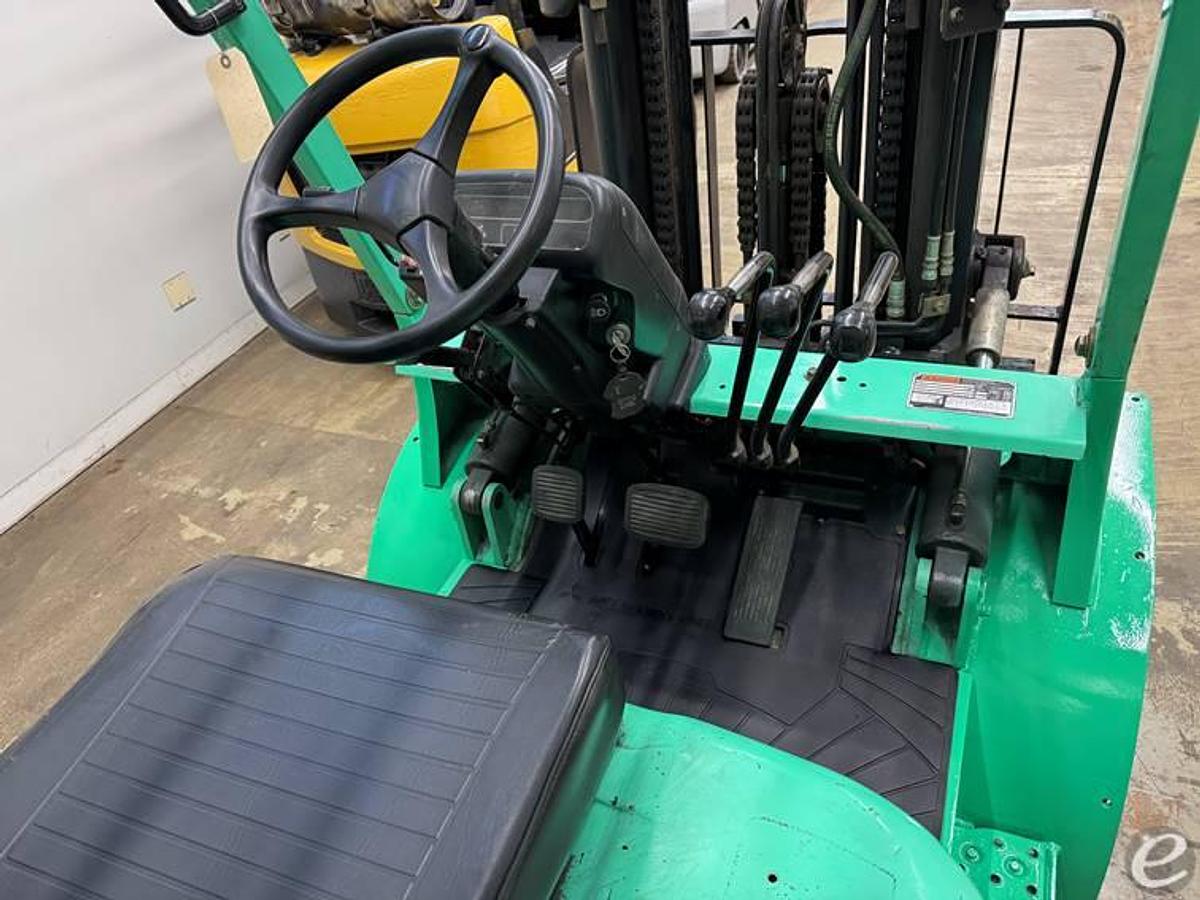 Refurbished 2020 Mitsubishi FG30K