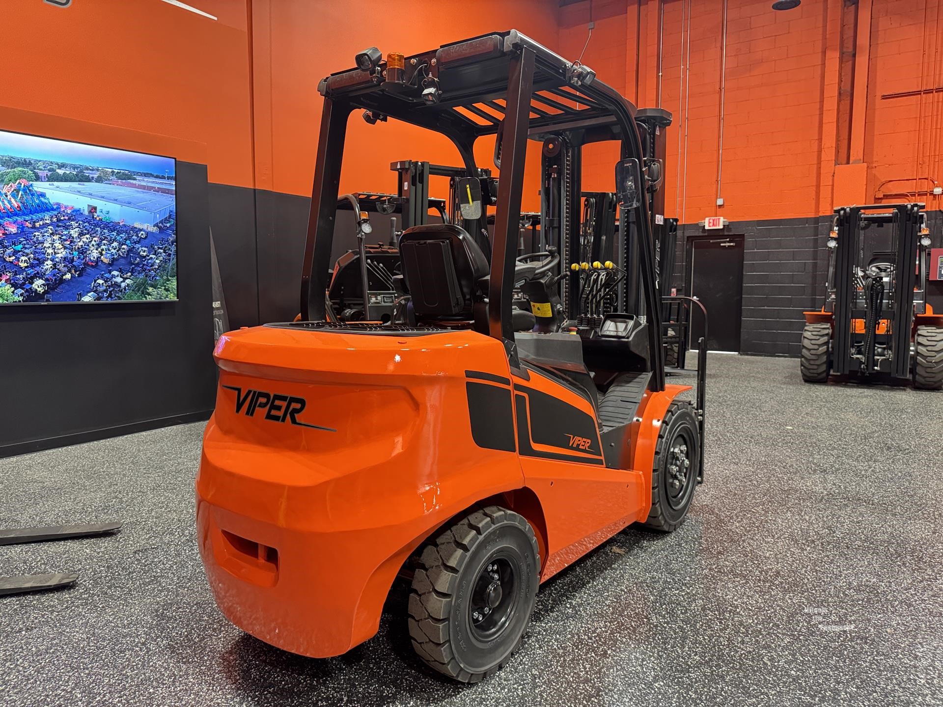 2027 VIPER FB35F