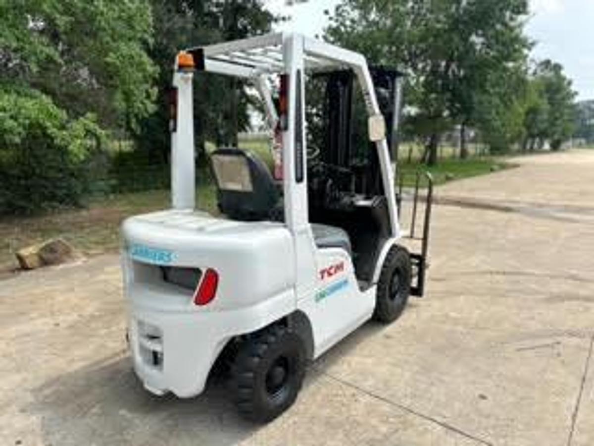 Refurbished 2014 uNICARRIERS FHD25