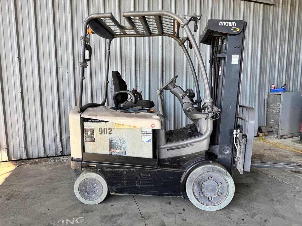 Used 2014 Crown FC4525-50