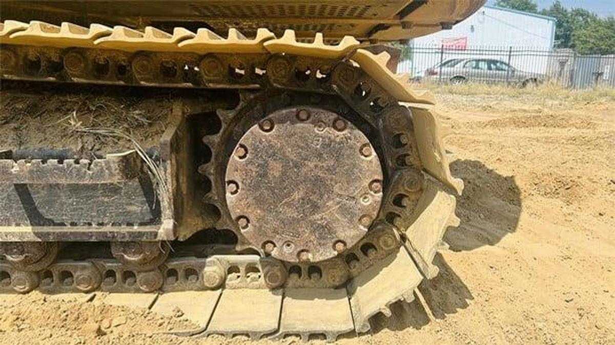 Used 2018 Deere 130G