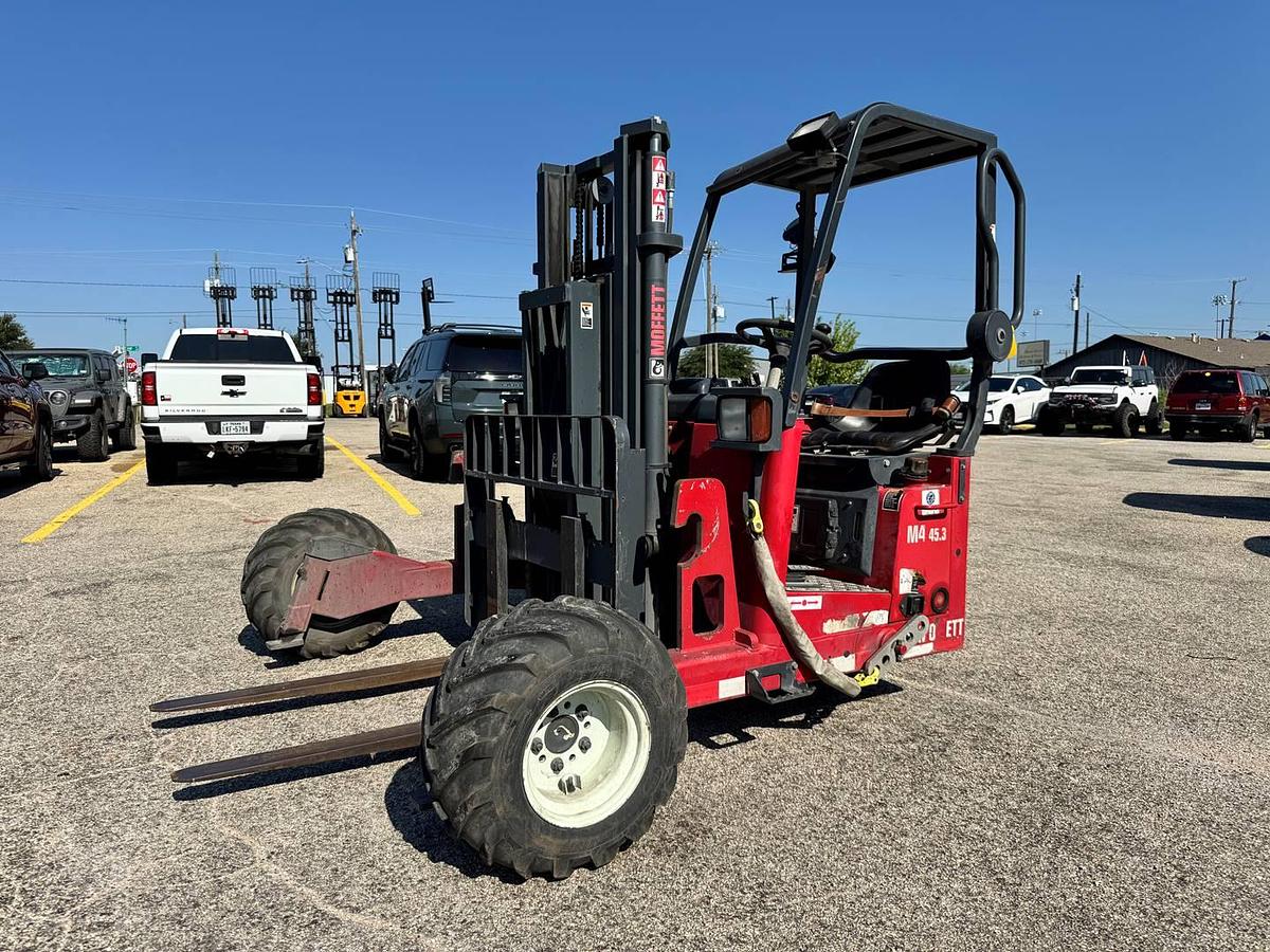 Used 2016 Moffett M4 45 3P