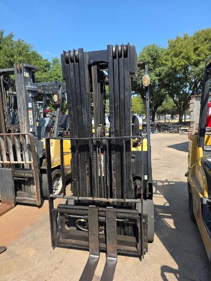 Refurbished 2005 Doosan GC30E-3