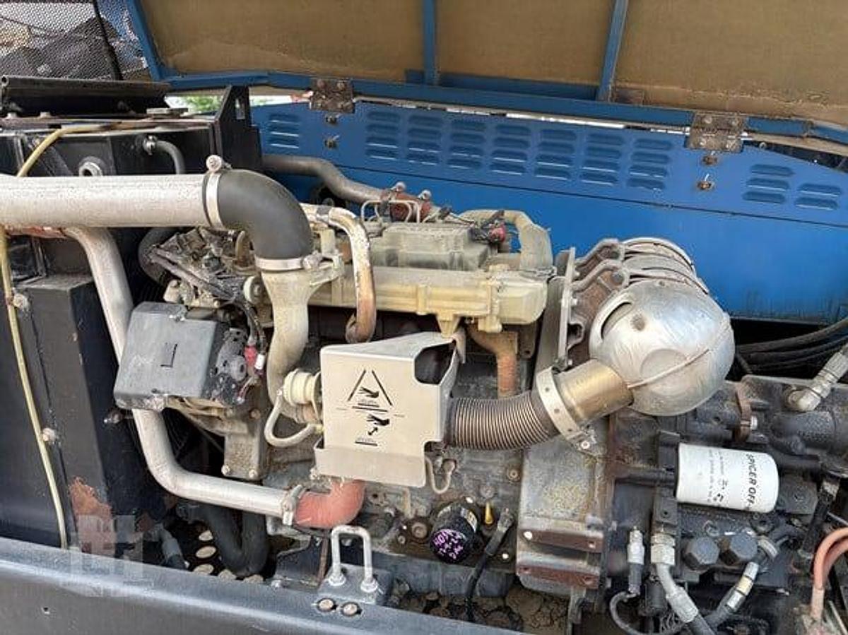 Used 2016 Genie GTH844