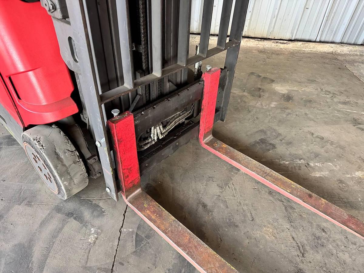 Used 2017 Raymond 425-C35QM