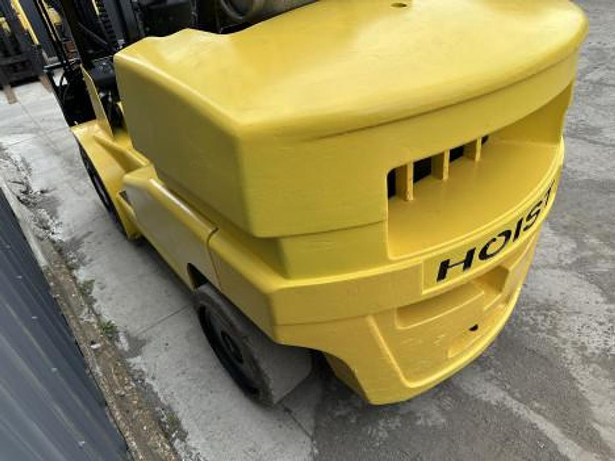 Used 2004 HOIST F180