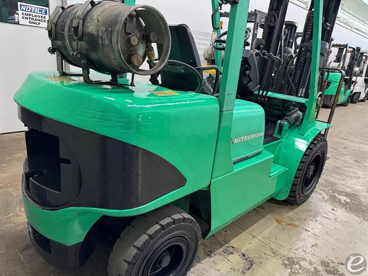 Refurbished 2020 Mitsubishi FG30K