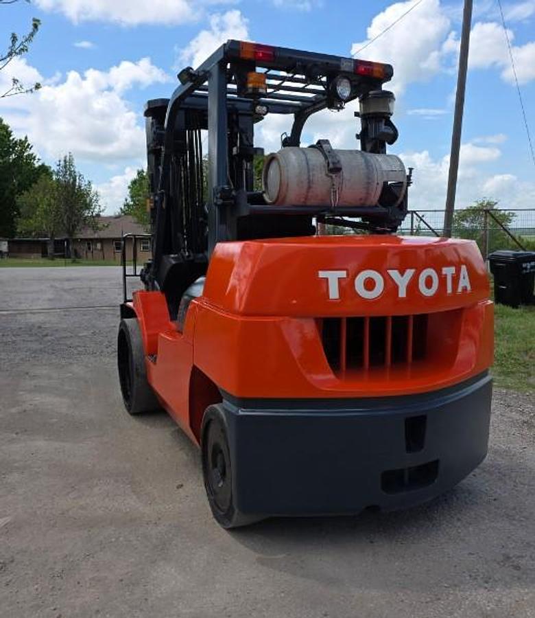 Refurbished RECONDITIONED: 2010 Toyota 7FGCU55