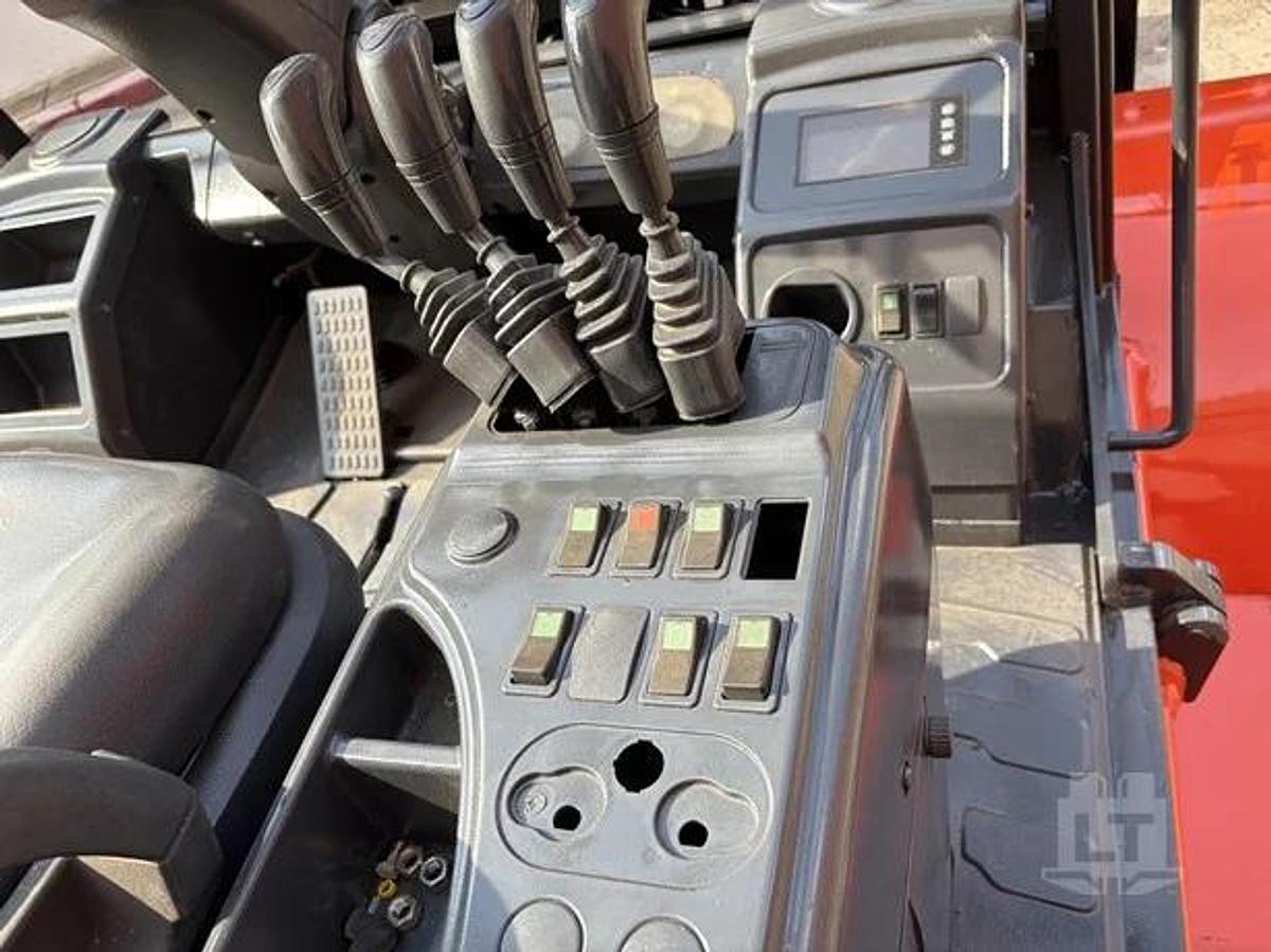 Used 2020 DOOSAN D70S-7 -  15,500 Lbs. CAPACITY