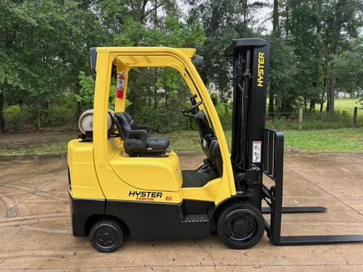 Refurbished Now Available! 2007 Hyster S60FT: Call Now!