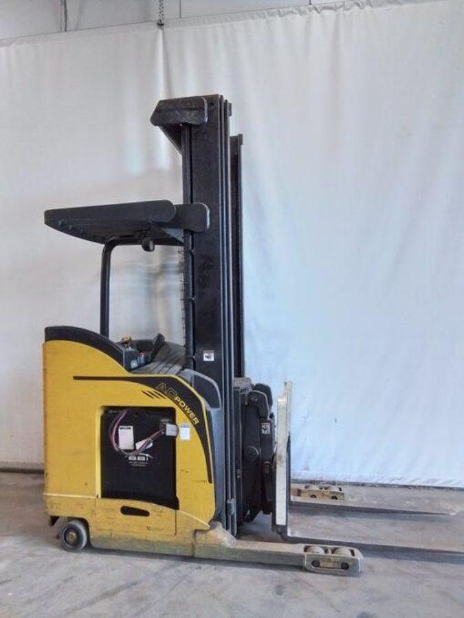 Used 2005 Yale NDR030CBN Deep Reach Truck