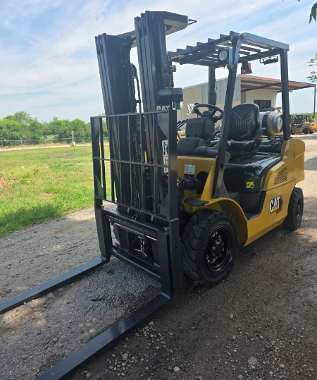 Used 2022 CAT GP25N