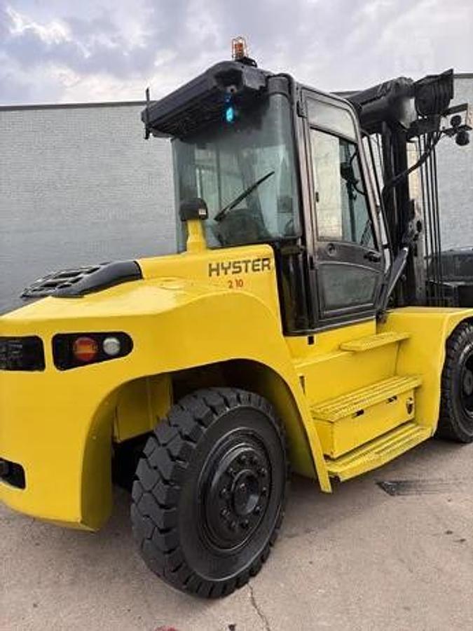Refurbished 2017 Hyster H210HD2