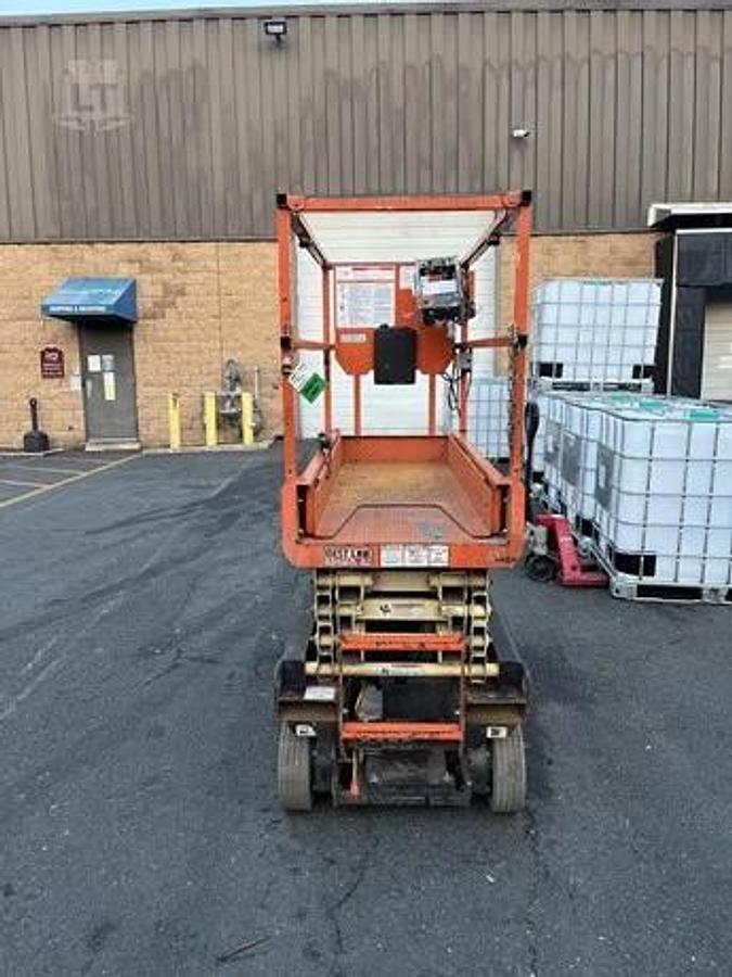 Used 2017 JLG 1932R