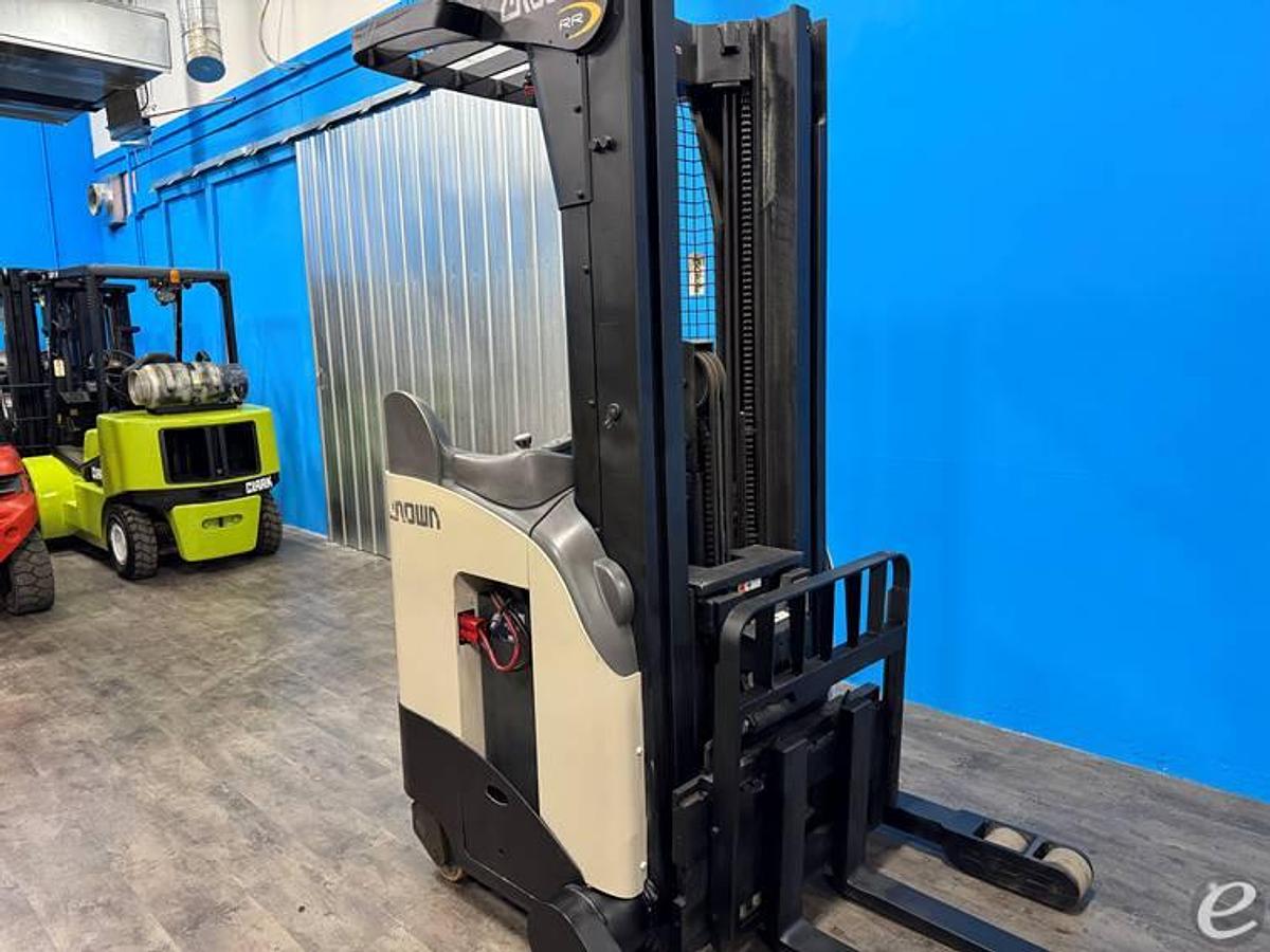 Refurbished 2008 Crown RR5210-35
